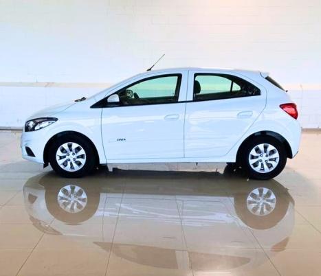 CHEVROLET Onix Hatch 1.0 4P FLEX LT, Foto 5