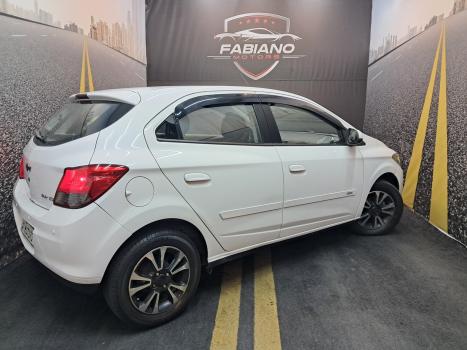 CHEVROLET Onix Hatch 1.4 4P FLEX LTZ, Foto 3