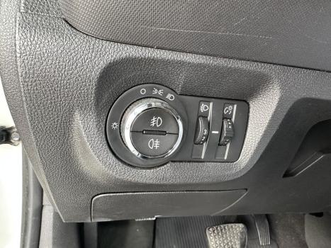 CHEVROLET Onix Hatch 1.4 4P FLEX LTZ AUTOM�TICO, Foto 18