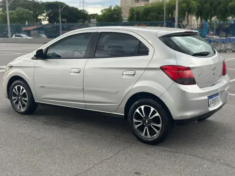 CHEVROLET Onix Hatch 1.4 4P FLEX LTZ, Foto 3