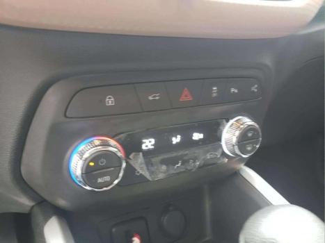 CHEVROLET Onix Hatch 1.0 12V 4P FLEX PREMIER 2 TURBO AUTOM�TICO, Foto 6