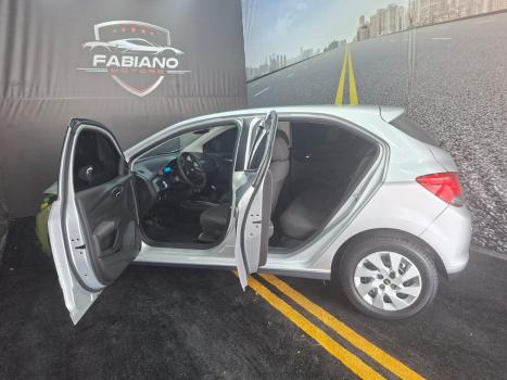 CHEVROLET Onix Hatch 1.4 4P FLEX LT, Foto 14