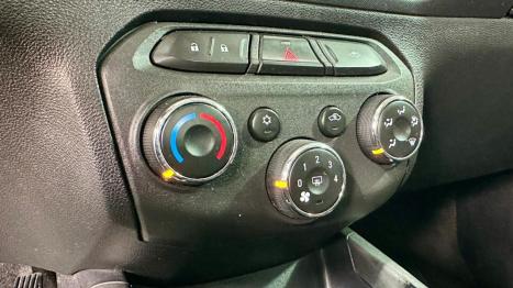 CHEVROLET Onix Hatch 1.4 4P FLEX LTZ, Foto 11