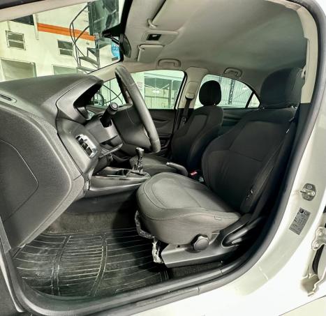 CHEVROLET Onix Hatch 1.4 4P FLEX LTZ, Foto 13