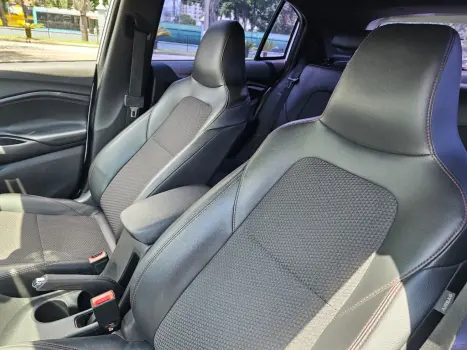 CHEVROLET Onix Hatch 1.0 12V 4P FLEX RS TURBO AUTOM�TICO, Foto 4