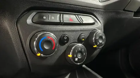 CHEVROLET Onix Hatch 1.0 4P FLEX LT, Foto 8