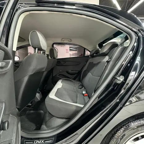 CHEVROLET Onix Hatch 1.0 4P FLEX LT, Foto 13