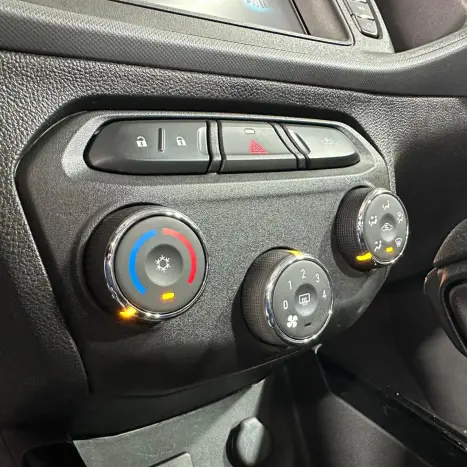 CHEVROLET Onix Hatch 1.4 4P FLEX LTZ AUTOM�TICO, Foto 11