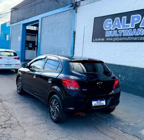 CHEVROLET Onix Hatch 1.0 4P FLEX JOY BLACK, Foto 5