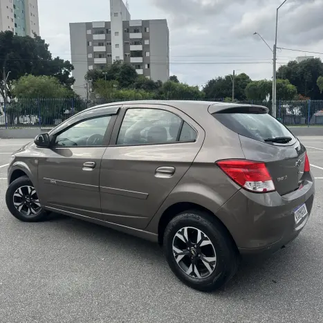 CHEVROLET Onix Hatch 1.0 4P FLEX LT, Foto 4