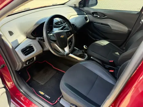 CHEVROLET Onix Hatch 1.0 4P FLEX LT, Foto 8