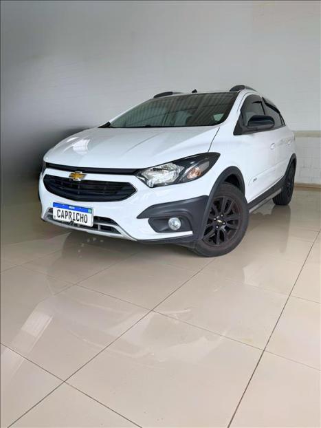 CHEVROLET Onix Hatch 1.4 4P FLEX ACTIV AUTOM�TICO, Foto 2