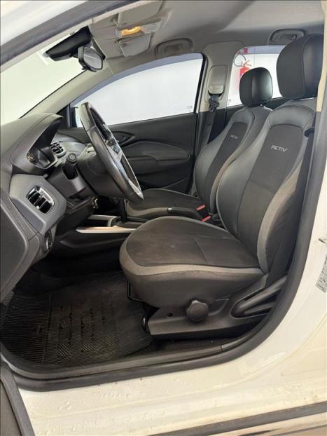 CHEVROLET Onix Hatch 1.4 4P FLEX ACTIV AUTOM�TICO, Foto 8