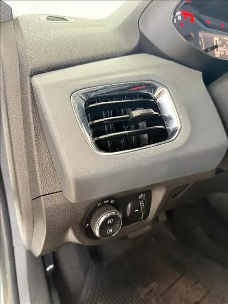 CHEVROLET Onix Hatch 1.4 4P FLEX ACTIV AUTOM�TICO, Foto 9