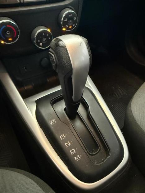 CHEVROLET Onix Hatch 1.4 4P FLEX ACTIV AUTOM�TICO, Foto 12