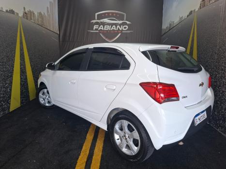 CHEVROLET Onix Hatch 1.4 4P FLEX LT, Foto 4