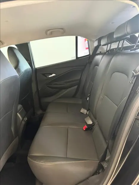 CHEVROLET Onix Hatch 1.0 12V 4P FLEX PREMIER TURBO AUTOM�TICO, Foto 17