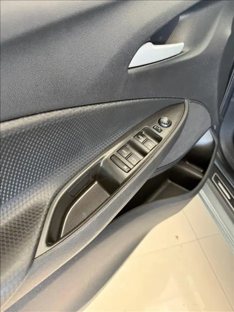 CHEVROLET Onix Hatch 1.0 12V 4P FLEX LT TURBO, Foto 8