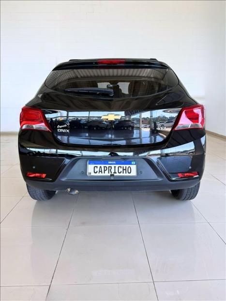 CHEVROLET Onix Hatch 1.4 4P FLEX LTZ AUTOM�TICO, Foto 5