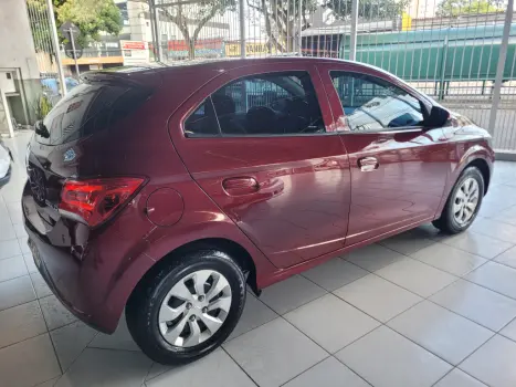 CHEVROLET Onix Hatch 1.4 4P FLEX LT, Foto 6