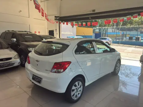 CHEVROLET Onix Hatch 1.0 4P FLEX LT, Foto 6