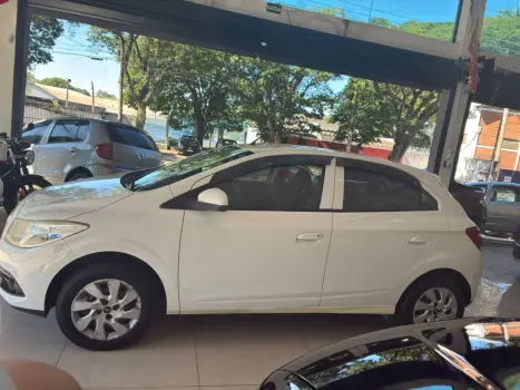 CHEVROLET Onix Hatch 1.0 4P FLEX LT, Foto 8