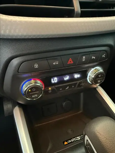 CHEVROLET Onix Hatch 1.0 12V 4P FLEX PREMIER TURBO AUTOM�TICO, Foto 13