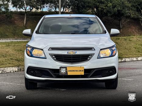 CHEVROLET Onix Hatch 1.4 4P FLEX LT, Foto 2