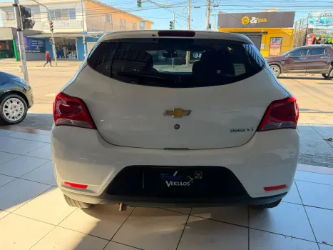 CHEVROLET Onix Hatch 1.0 4P FLEX LT, Foto 5