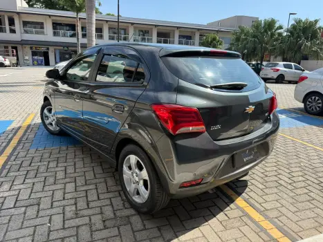 CHEVROLET Onix Hatch 1.4 4P FLEX LT AUTOM�TICO, Foto 5