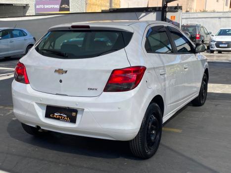 CHEVROLET Onix Hatch 1.4 4P FLEX LT, Foto 12