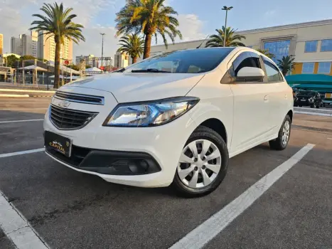 CHEVROLET Onix Hatch 1.0 12V 4P FLEX LT, Foto 2