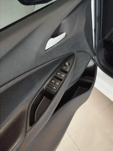 CHEVROLET Onix Sedan 1.0 12V 4P FLEX LT PLUS TURBO, Foto 9