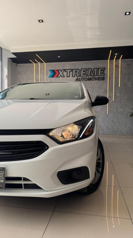 CHEVROLET Onix Sedan 1.0 4P FLEX JOY BLACK PLUS, Foto 2