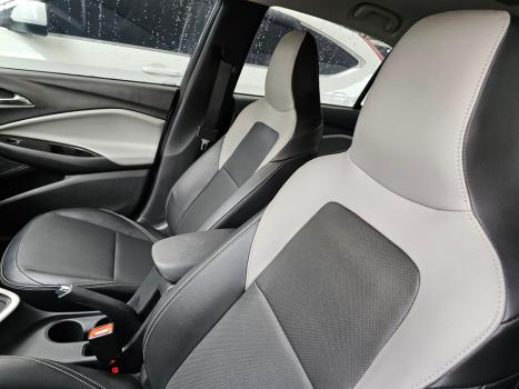 CHEVROLET Onix Sedan 1.0 12V 4P FLEX PLUS TURBO AUTOM�TICO, Foto 7