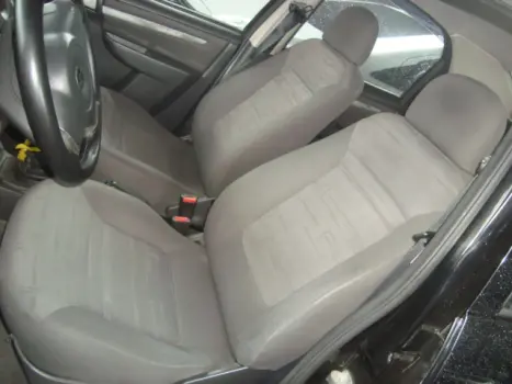 CHEVROLET Prisma 1.4 4P MAXX FLEX, Foto 4
