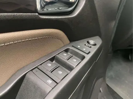 CHEVROLET S10 2.8 12V HIGH COUNTRY CABINE DUPLA 4X4 TURBO DIESEL AUTOM�TICO, Foto 5