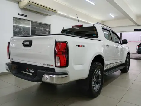 CHEVROLET S10 2.8 16V LTZ CABINE DUPLA 4X4 TURBO DIESEL AUTOMÁTICO, Foto 4