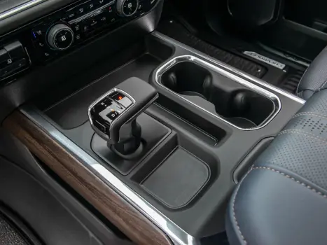 CHEVROLET Silverado 5.3 V8 1500 HIGH COUNTRY CABINE DUPLA 4X4 AUTOMTICO, Foto 5