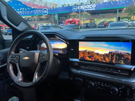 CHEVROLET Silverado 5.3 V8 1500 HIGH COUNTRY CABINE DUPLA 4X4 AUTOM�TICO, Foto 4