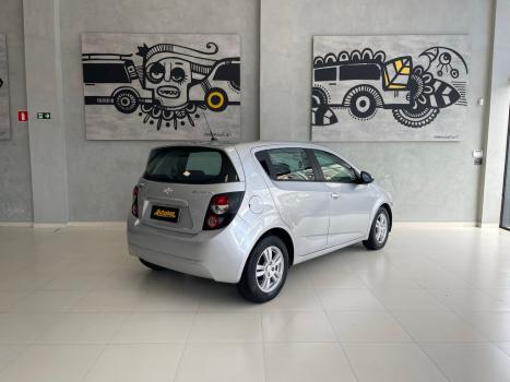 CHEVROLET Sonic Hatch 1.6 16V 4P LT FLEX, Foto 2
