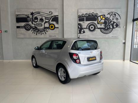 CHEVROLET Sonic Hatch 1.6 16V 4P LT FLEX, Foto 4