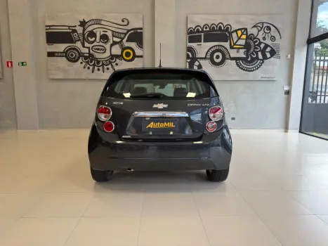 CHEVROLET Sonic Hatch 1.6 16V 4P LTZ EFFECT FLEX AUTOM�TICO, Foto 8