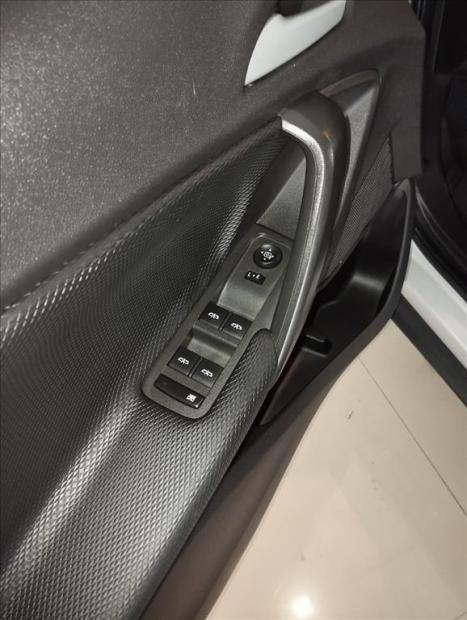 CHEVROLET Tracker 1.0 12V 4P FLEX TURBO AUTOMTICO, Foto 9