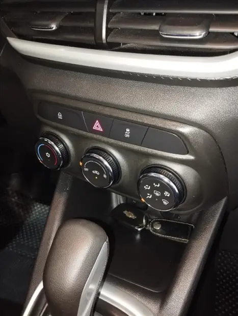 CHEVROLET Tracker 1.0 12V 4P FLEX TURBO AUTOM�TICO, Foto 15
