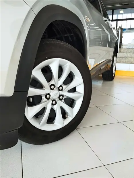 CHEVROLET Tracker 1.0 12V 4P FLEX TURBO AUTOM�TICO, Foto 8