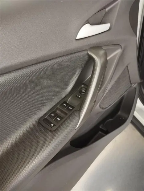 CHEVROLET Tracker 1.0 12V 4P FLEX TURBO AUTOM�TICO, Foto 9