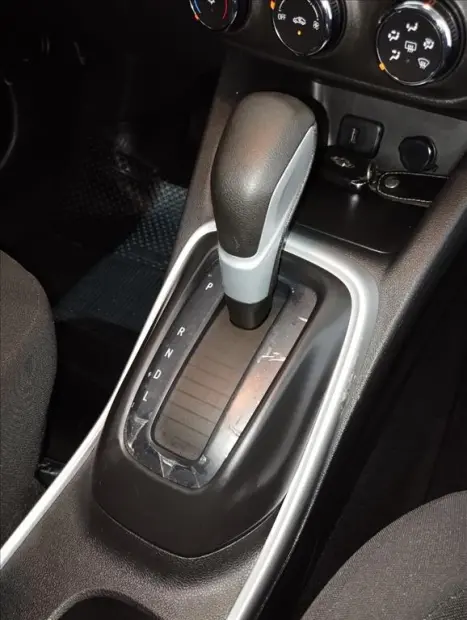 CHEVROLET Tracker 1.0 12V 4P FLEX TURBO AUTOM�TICO, Foto 15