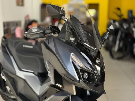 DAFRA Cruisym 300 , Foto 2