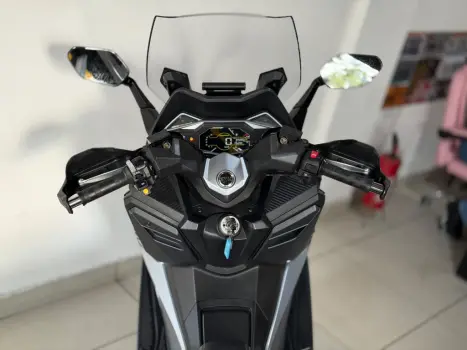 DAFRA Cruisym 300 , Foto 13